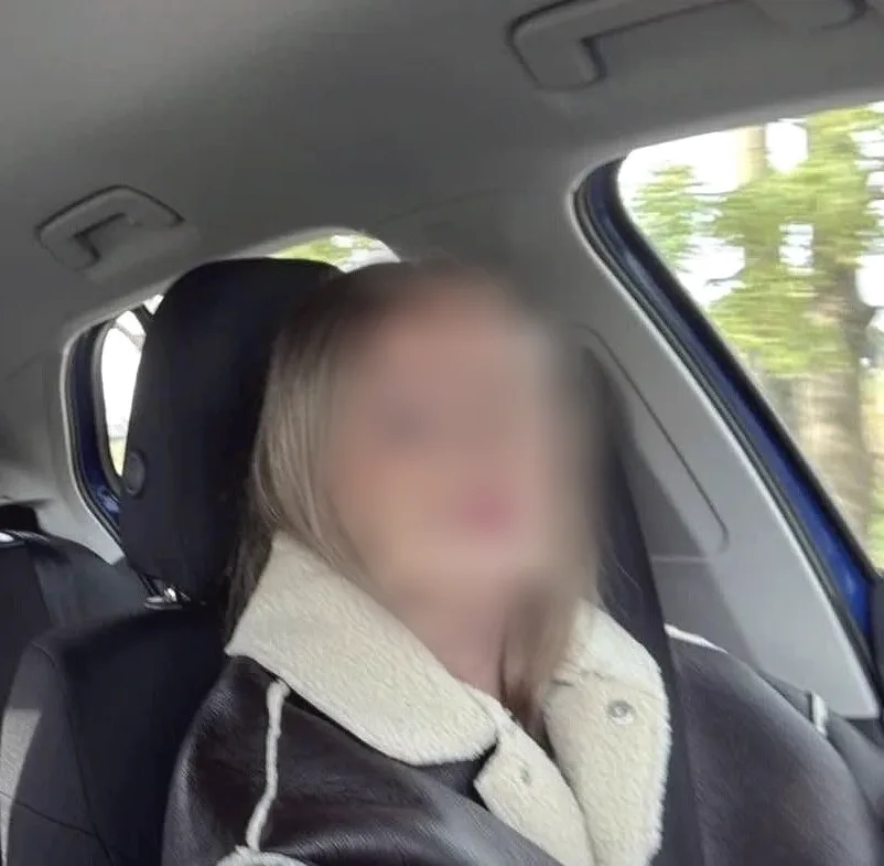 Ailsa, 26