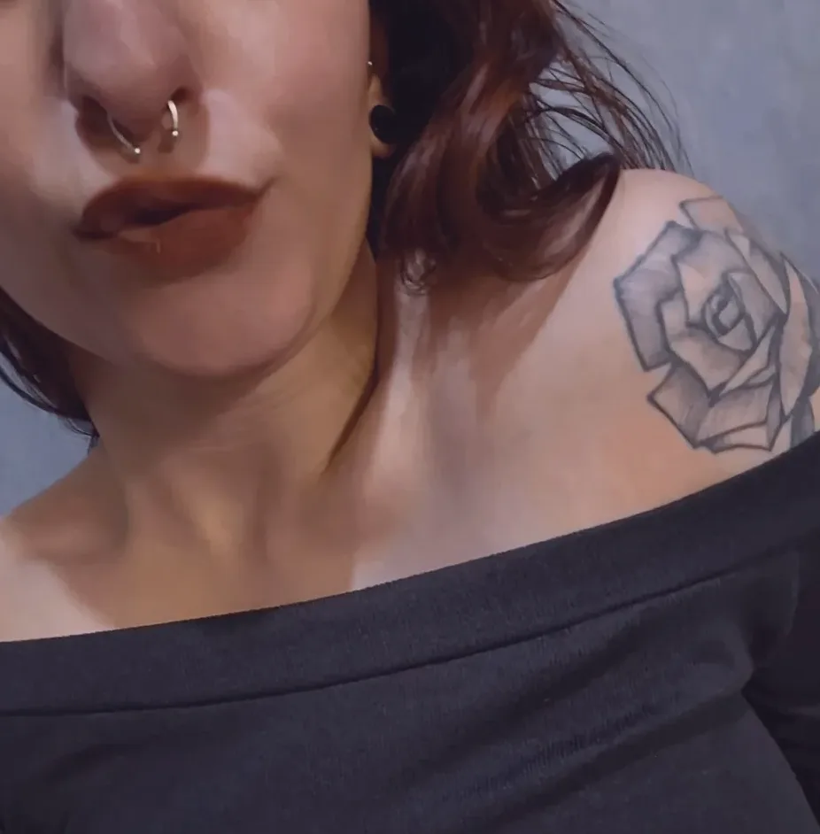 Molly, 34